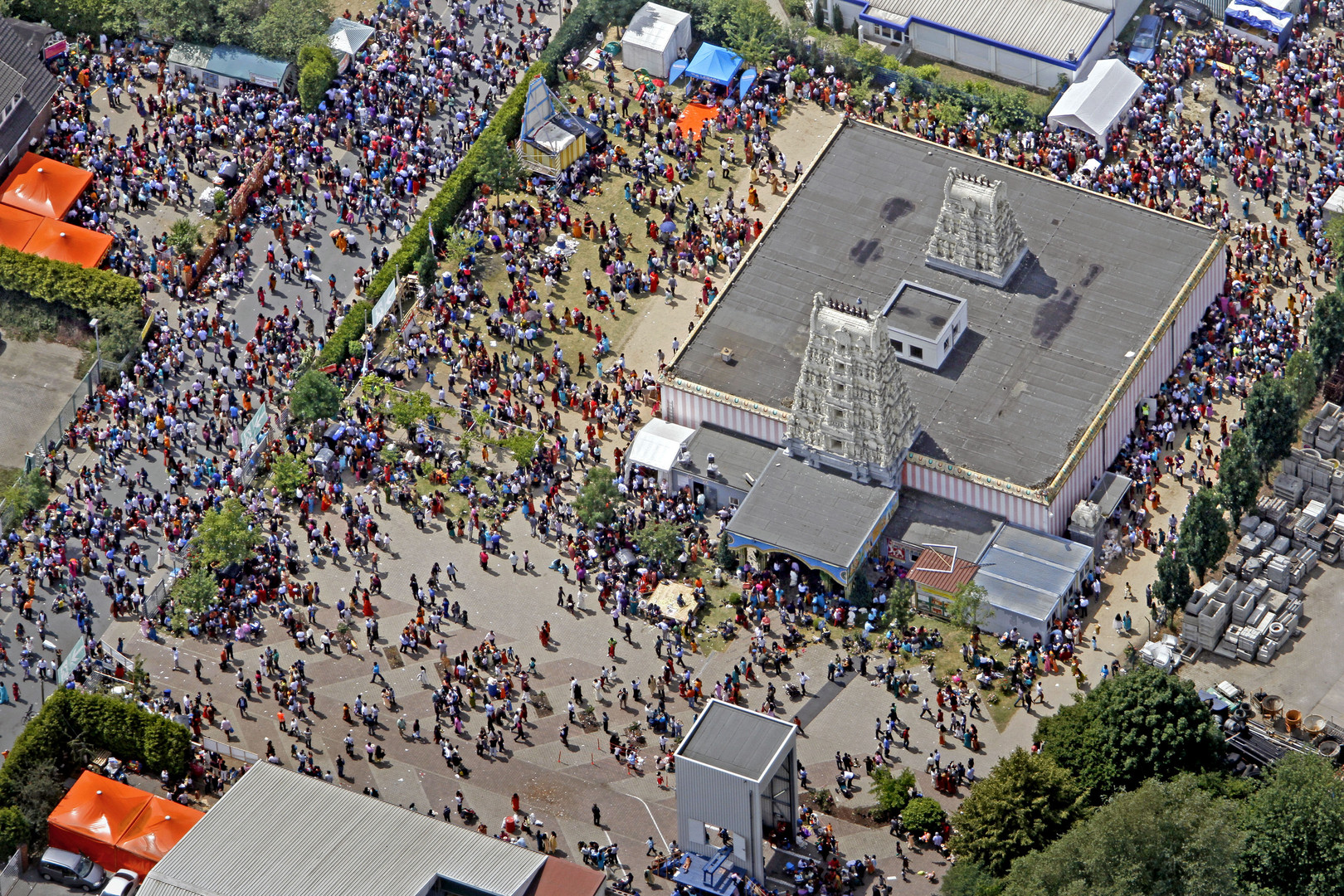 Jahresfest des Sri-Kamadchi-Ampal-Tempels in Hamm-Uentrop