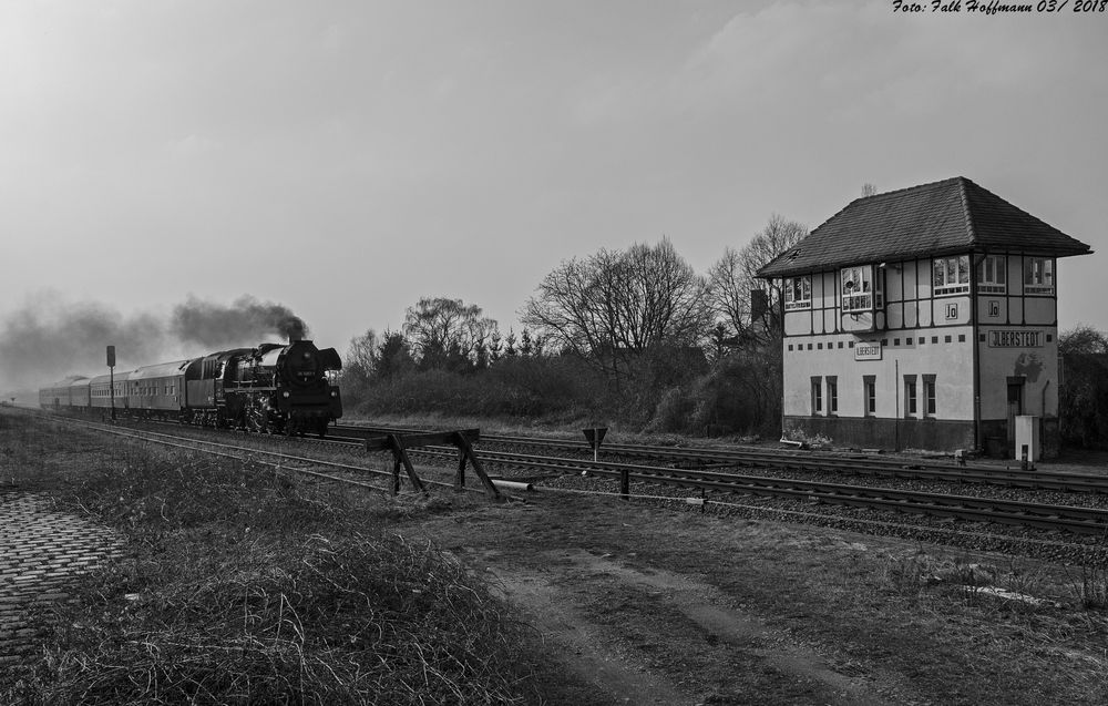 Jahresrückblick (V) - Mit Volldampf nach Hause (sw)