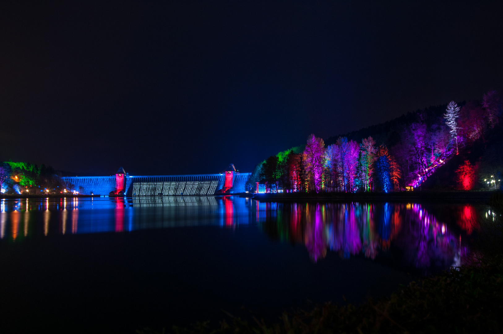 Jahrhundertleuchten Sperrmauer Möhnesee 3