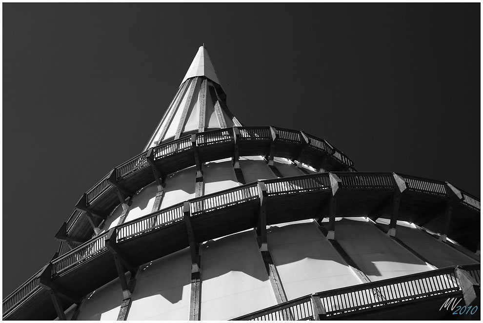 Jahrtausendturm im Elbauenpark Magdeburg