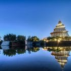 Jahrtausendturm zur blauen Stunde