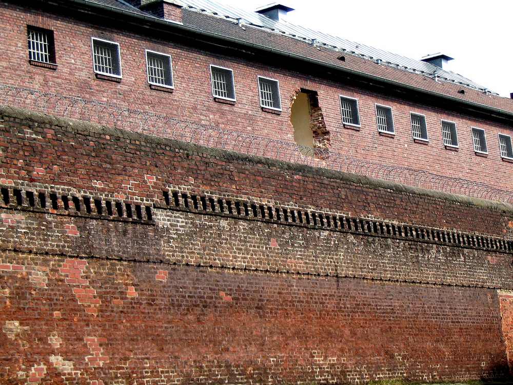 jail breakout - Gefängnisausbruch?