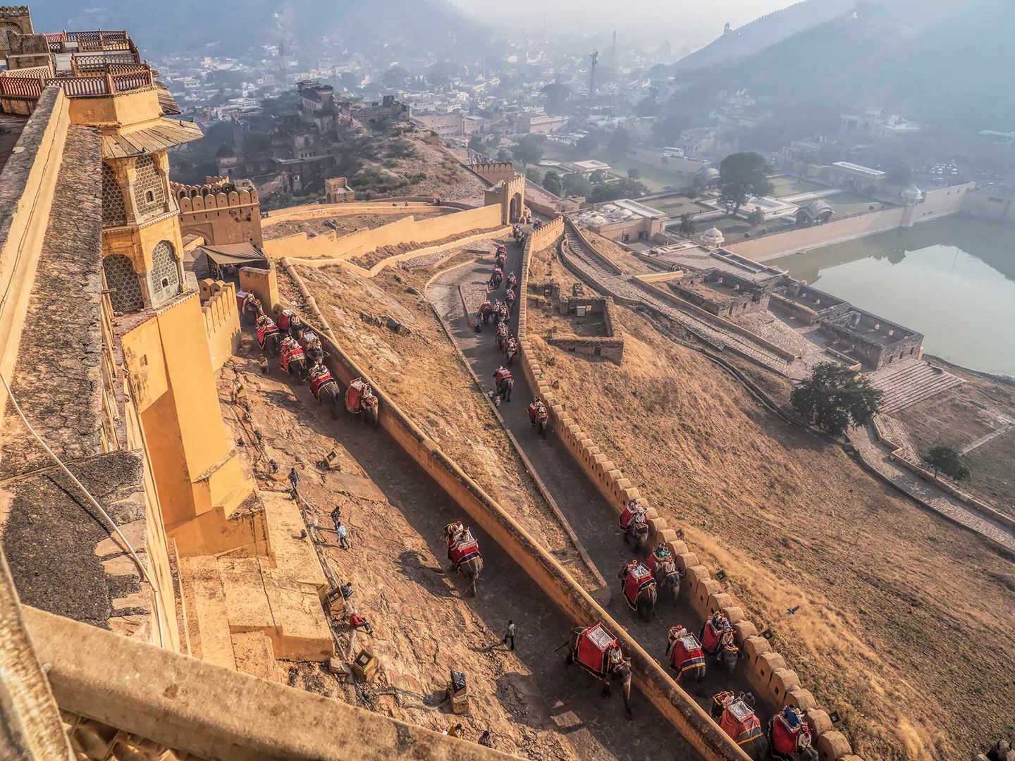 jaipur: der blick vom amberfort.....