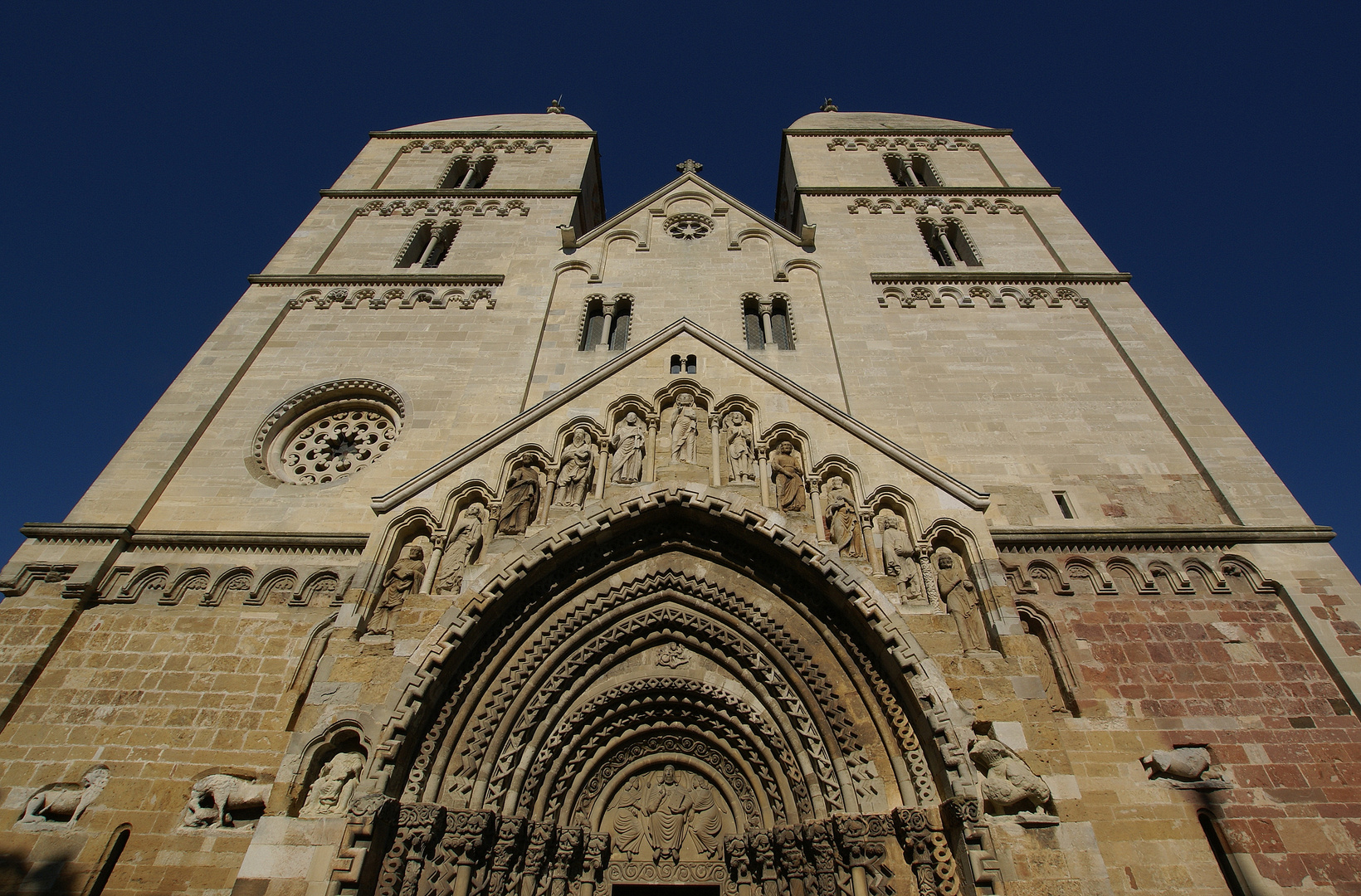 Ják - Kirche (801 Jahre alt)