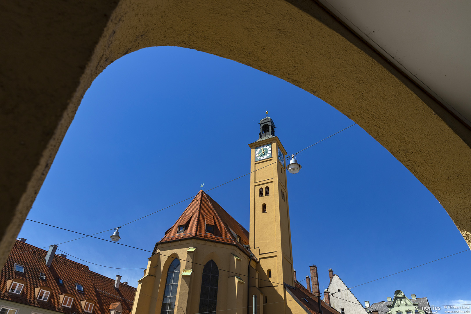 Jakobskirche unter dem Bogen