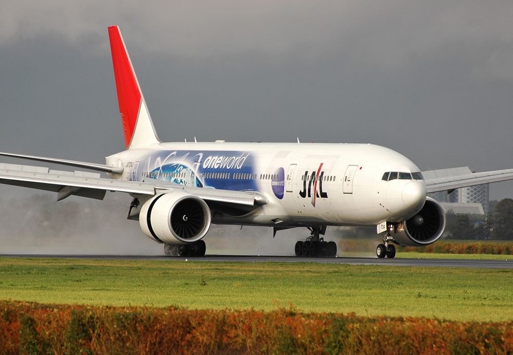 JAL Boeing 777-246(ER)