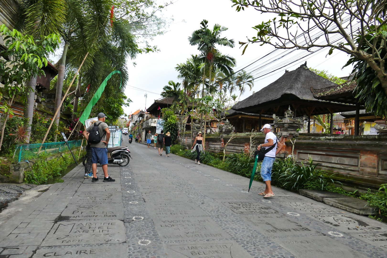 ...Jalan Kajeng...