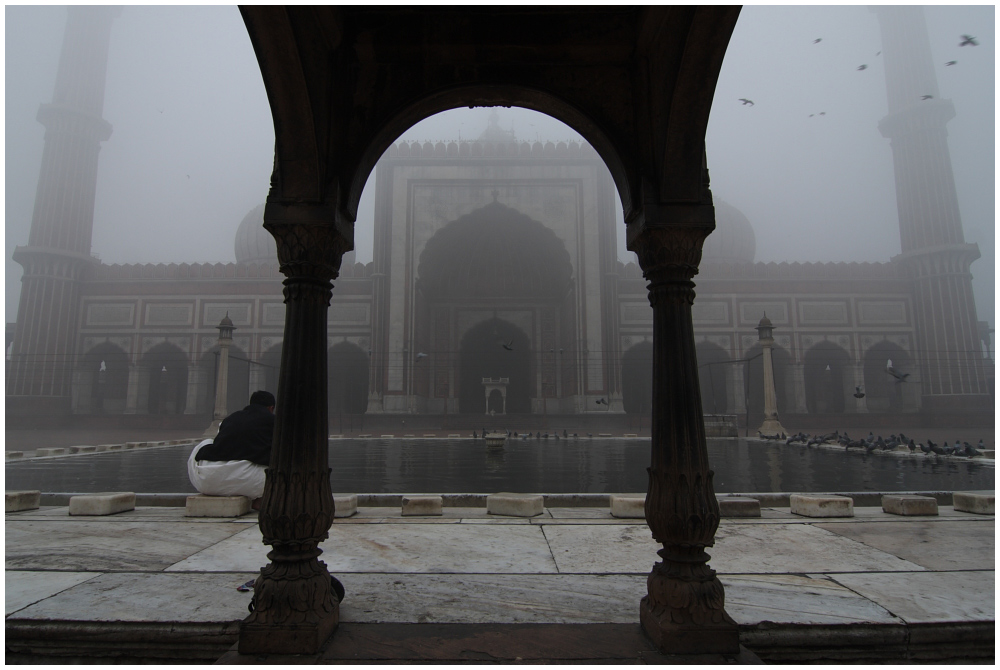 Jama Masjid im Nebel 02