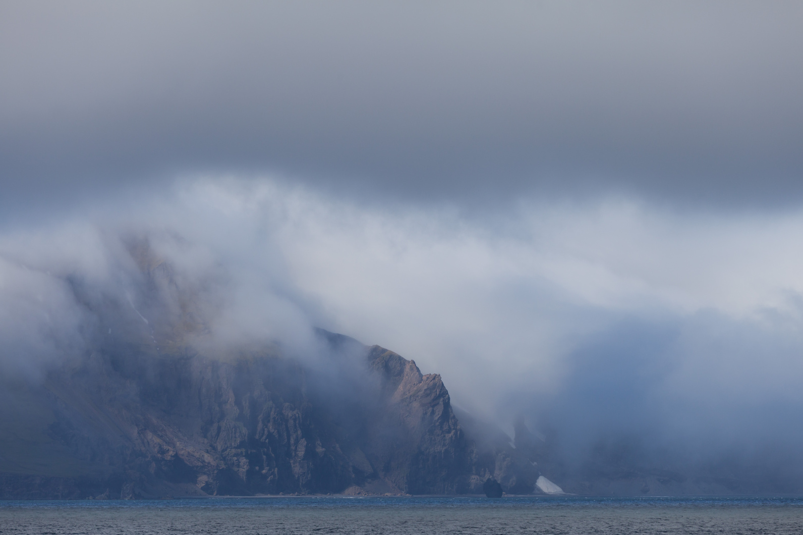 Jan Mayen, erster Sichtkontakt