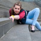 Janina auf der Treppe