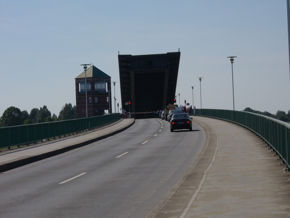 Jann-Berghaus-Brücke