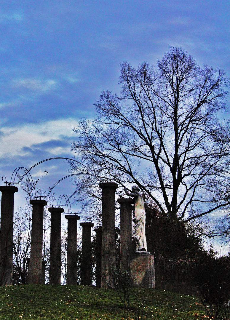 Januar Tage zur blauen Stunde im Rosensteinpark