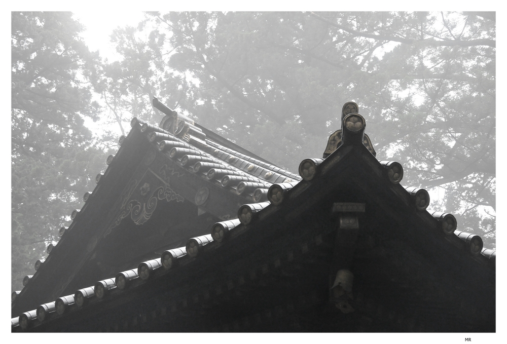Japan XIII - Tempel im Nebel