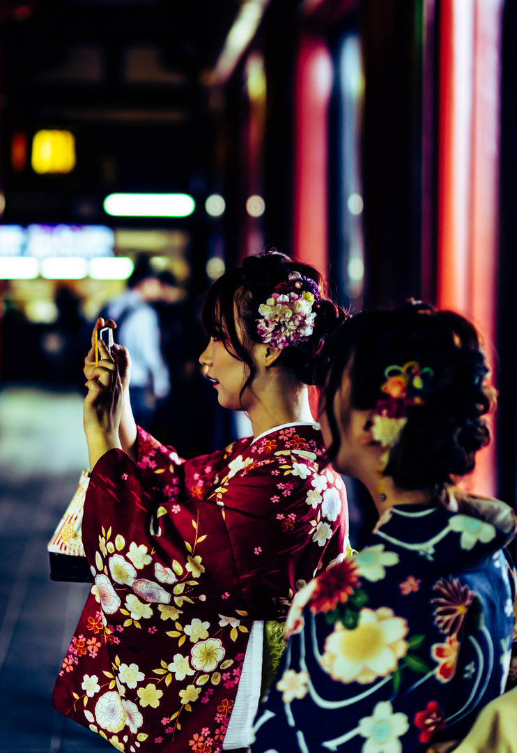 Japanese selfie