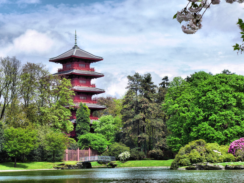 Japanischer Turm