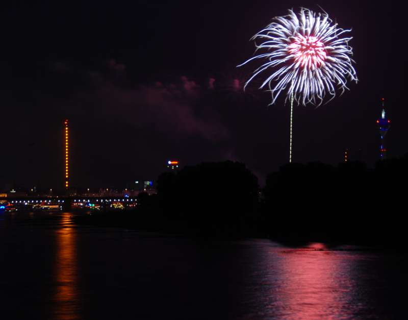 Japanisches Feuerwerk Düsseldorf 2