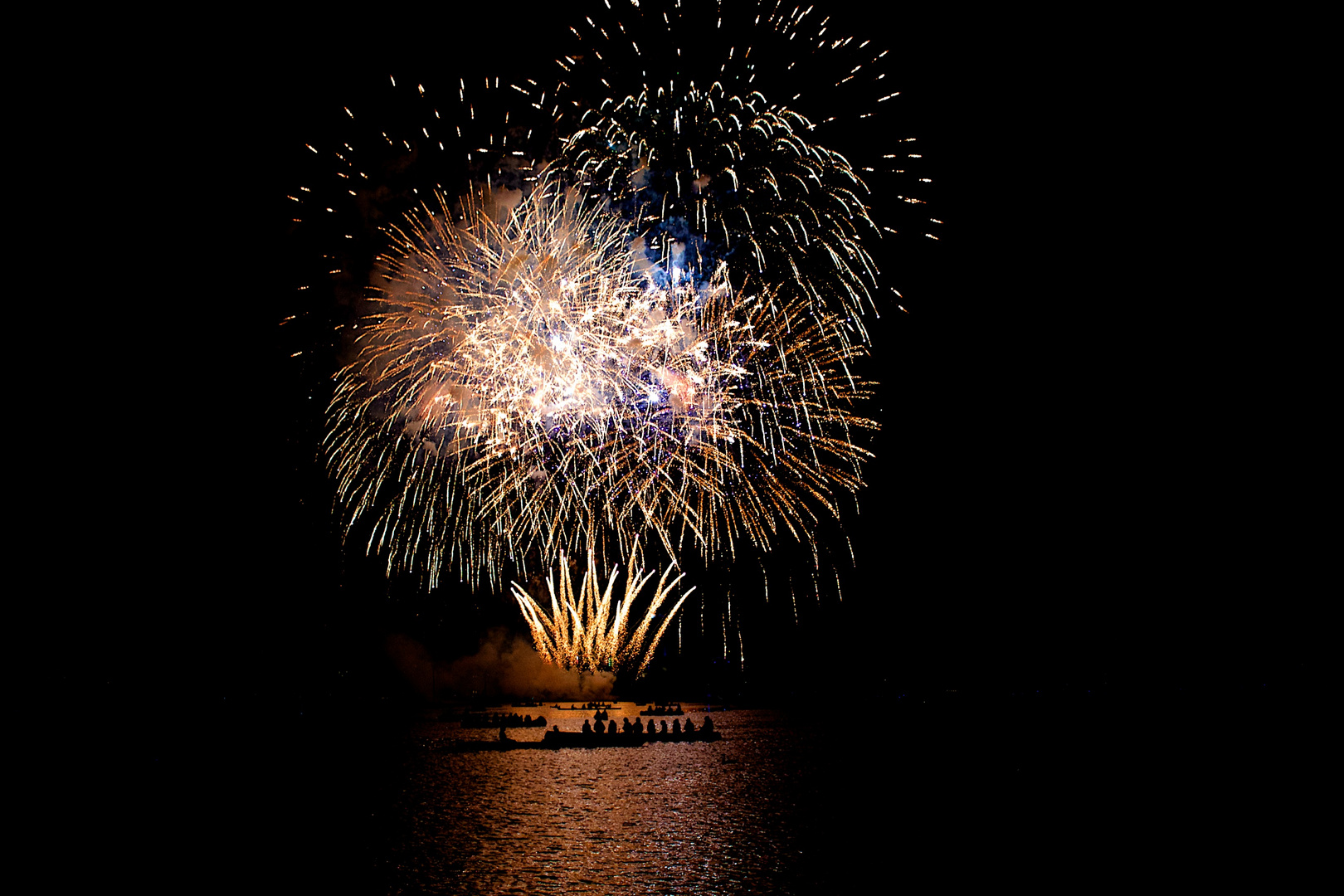 Japanisches Kirschblütenfest Feuerwerk 2015