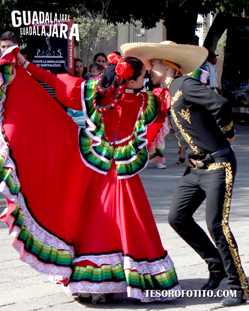 JARABE TAPATIO...