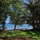 Jardin et bord de mer à l’Hôtel Kanua Tera Ecolodge (Port Boisé)