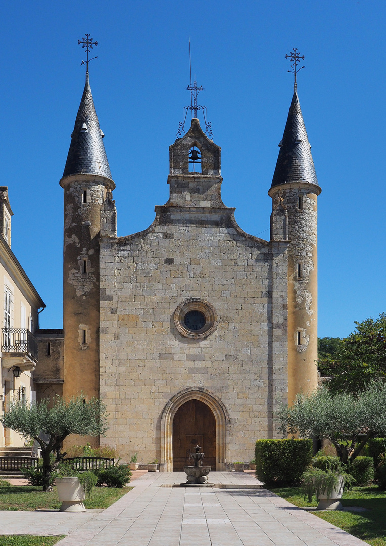 Jardin et parvis de la Basilique Saint-Gény