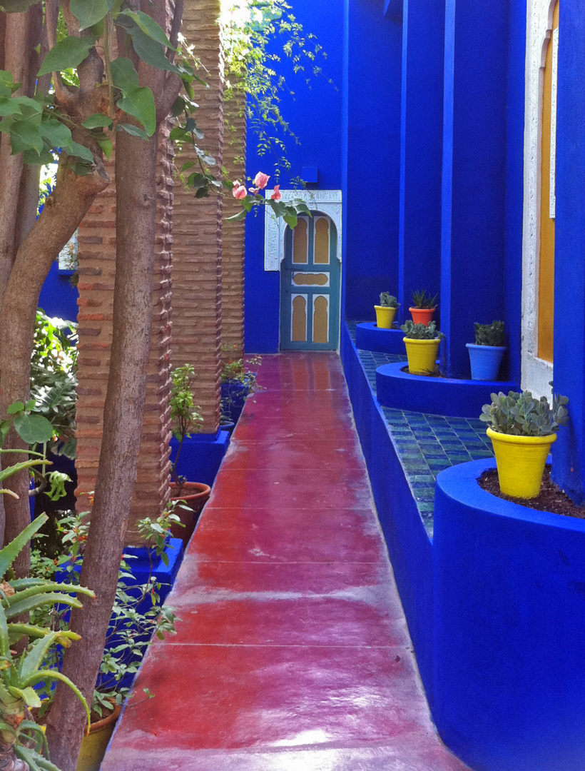 Jardin Majorelle. La porte 1