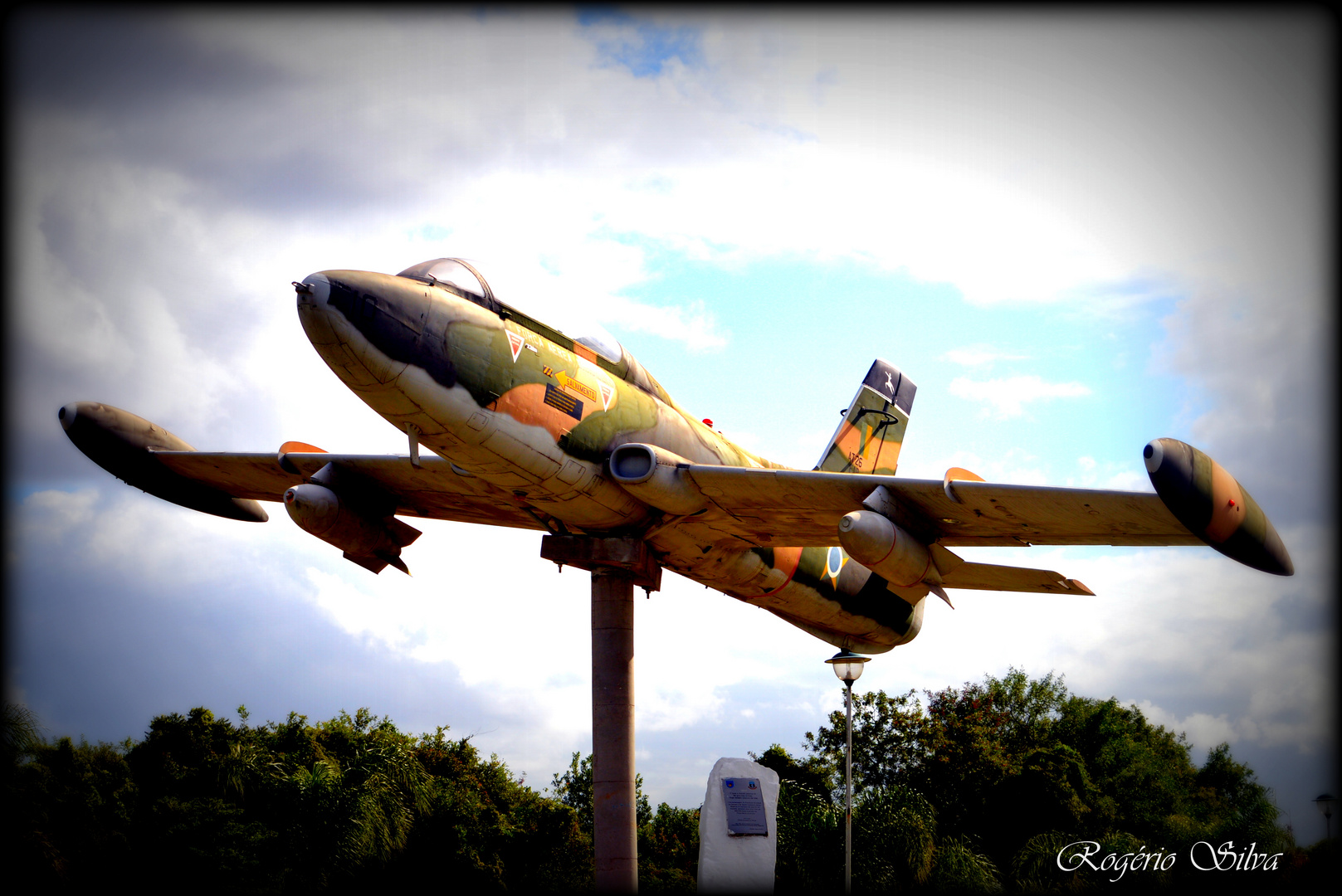 Jato F-5 , Monumento Cidade de Canoas RS BR