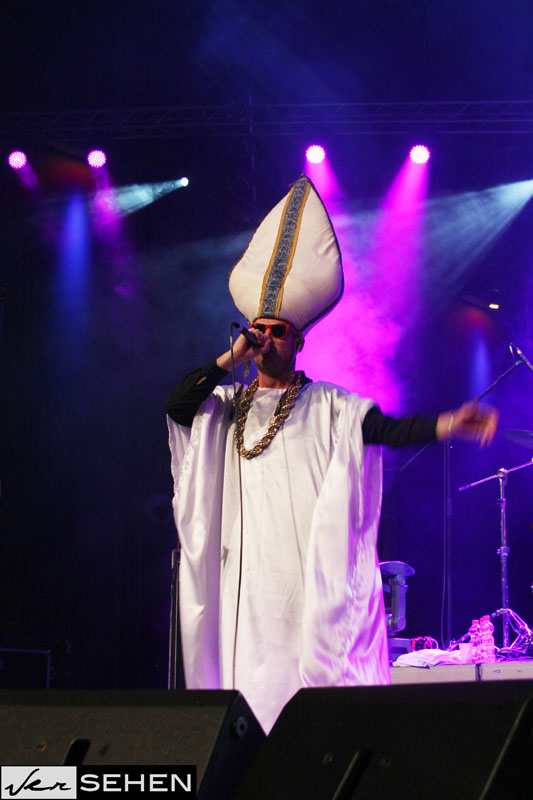 Java live @ "Allons plus loin - Weiter so!" der HipHop Papst =)