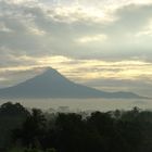 Java - Morgendämmerung am Borobudur