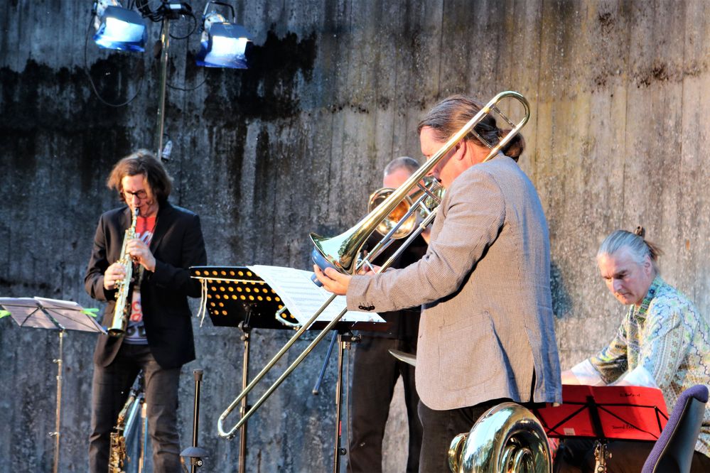 JAZZ Blastonal ca-21-799-col +Fotos +News