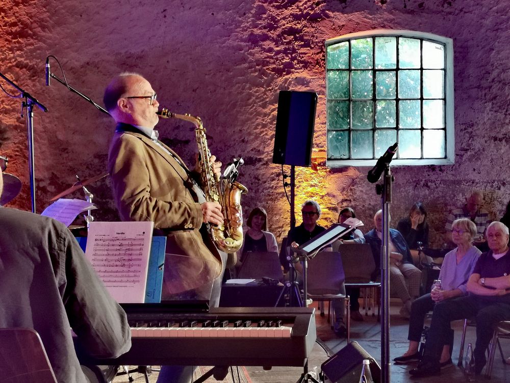 Jazz Dukes sax Klaus Graf Kirchheim 7mai23 p30-449-col +Fotos +News