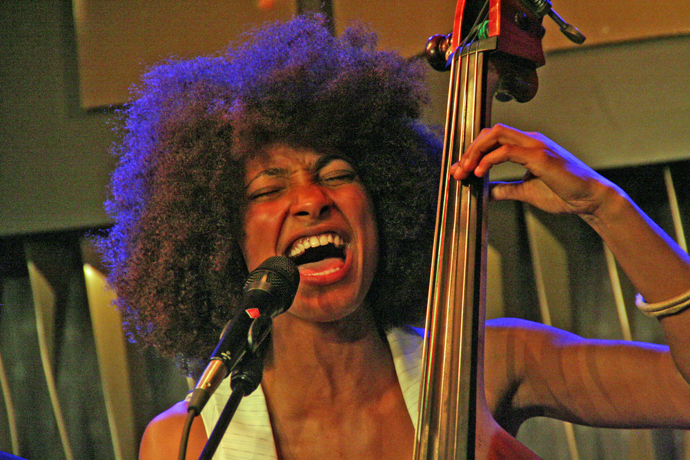 Jazz Esperanza Spalding Stgt GRAMMY Ca-08-01-col Juli08