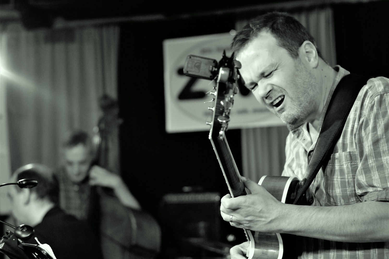 JAZZ in Wien ZWE Gitarre Juli17 Foto & Bild | konzert, live, blue ...