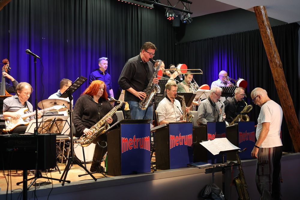 Jazz METRUM BigBand cr6-A09-col v18mai25 Aktuell  + Fotos