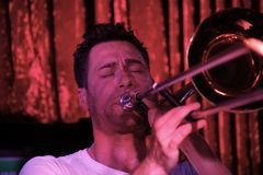 Jazz Posaune Roos Kiste cr6-A7421-col