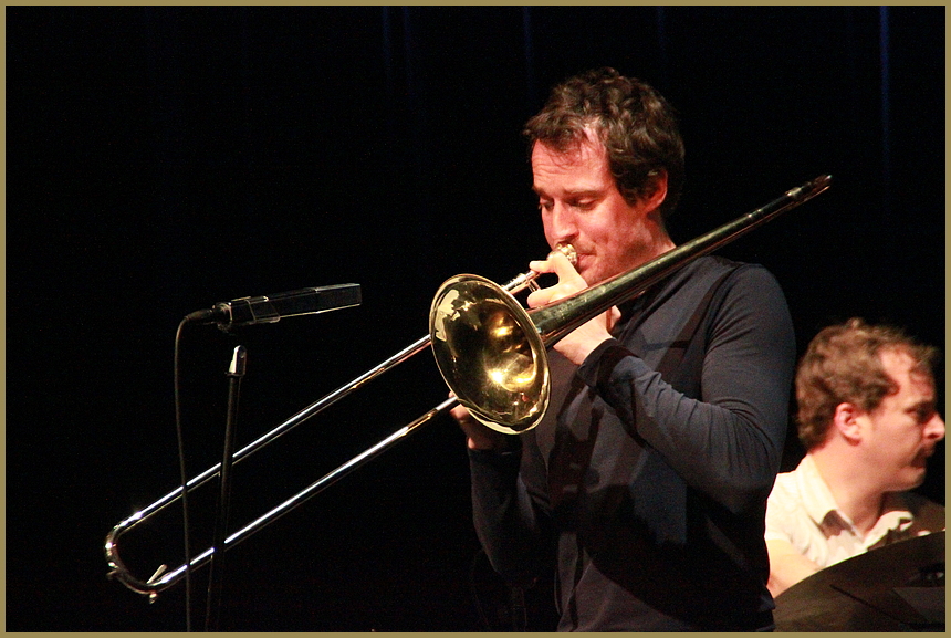 JAZZ Stuttgart Theaterhaus - Nils Wogram 2011