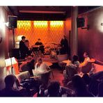 Jazz Trio Pony HH p30-25-215-col + Jazzfotos + Text