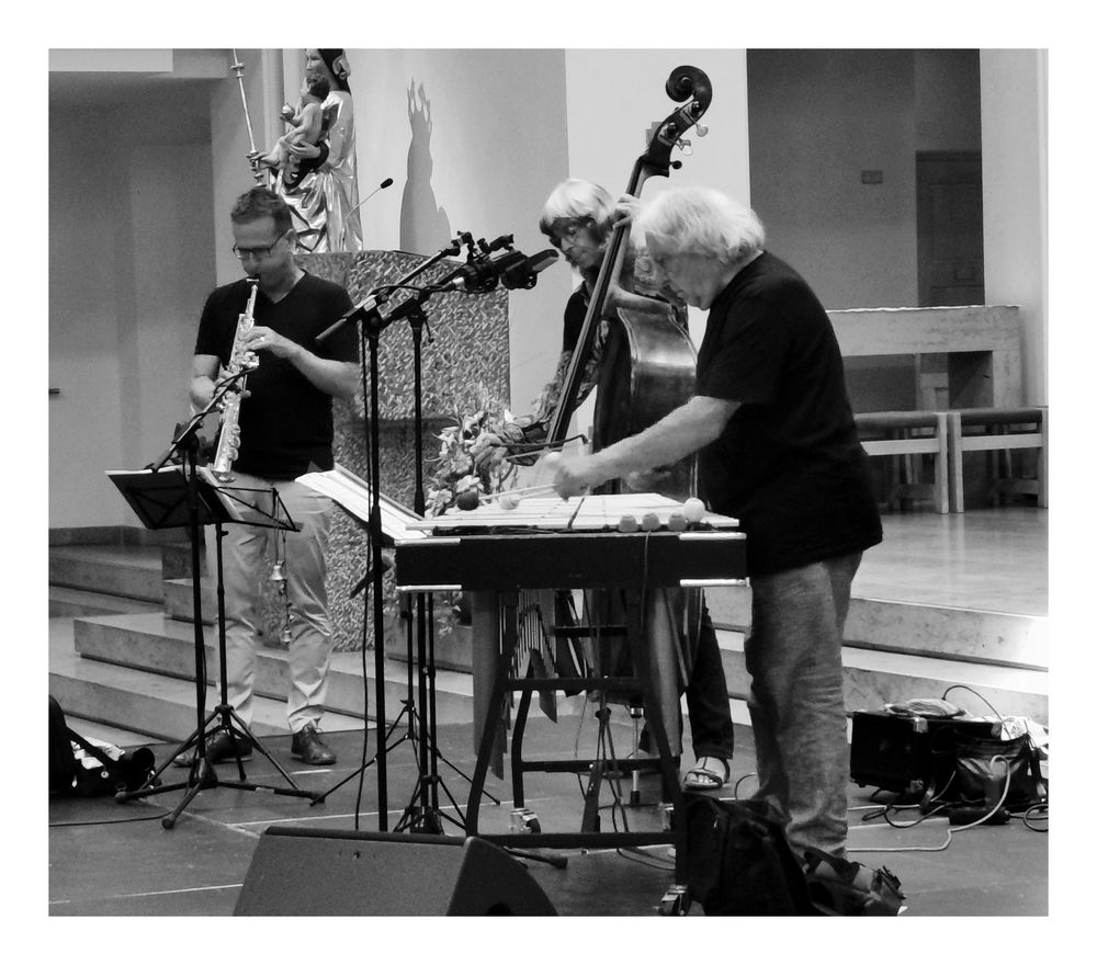 Jazz Trio Stgt p30-935-sw  Aktuell +5Fotos