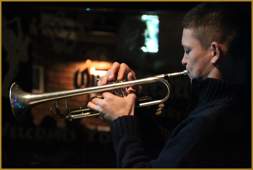 Jazz Trompeter Jazzclub Kapstadt +3Musikfotos Kapstadt