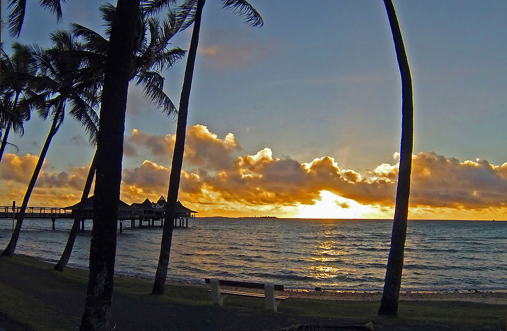 Je ne m’en lasse pas… !   --  Nouméa  --  Das sehe ich immer wieder gerne….! 