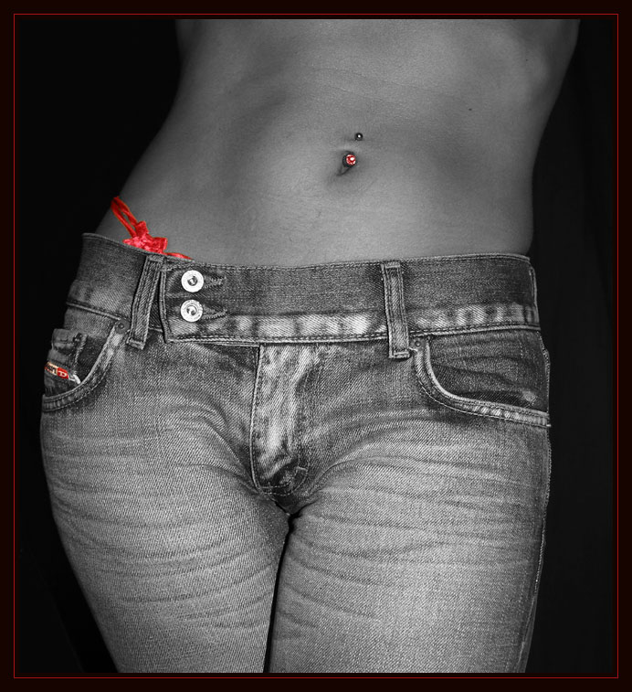 Jeans in red ||