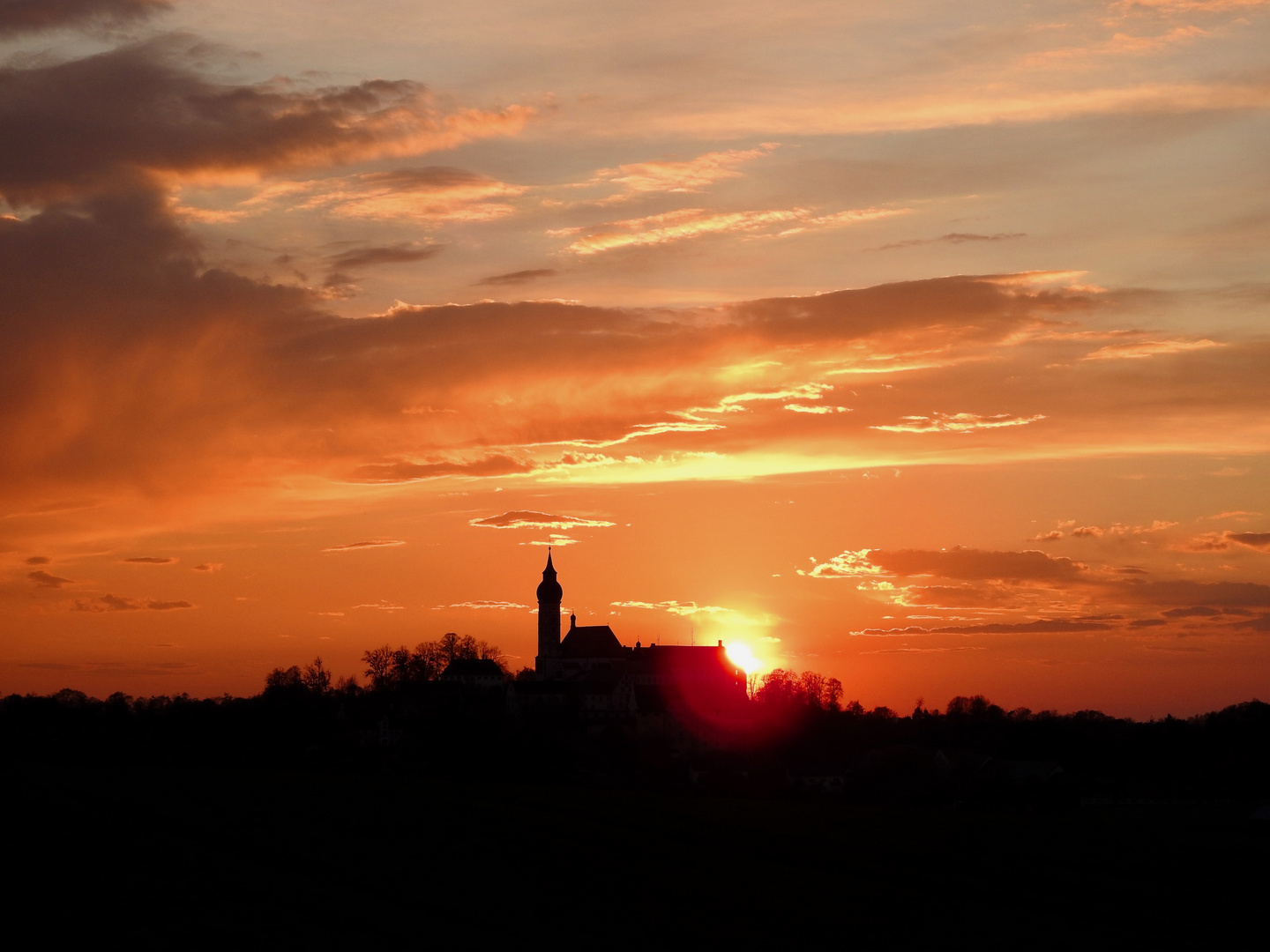 Jeden Tag ein neuer Sonnenuntergang