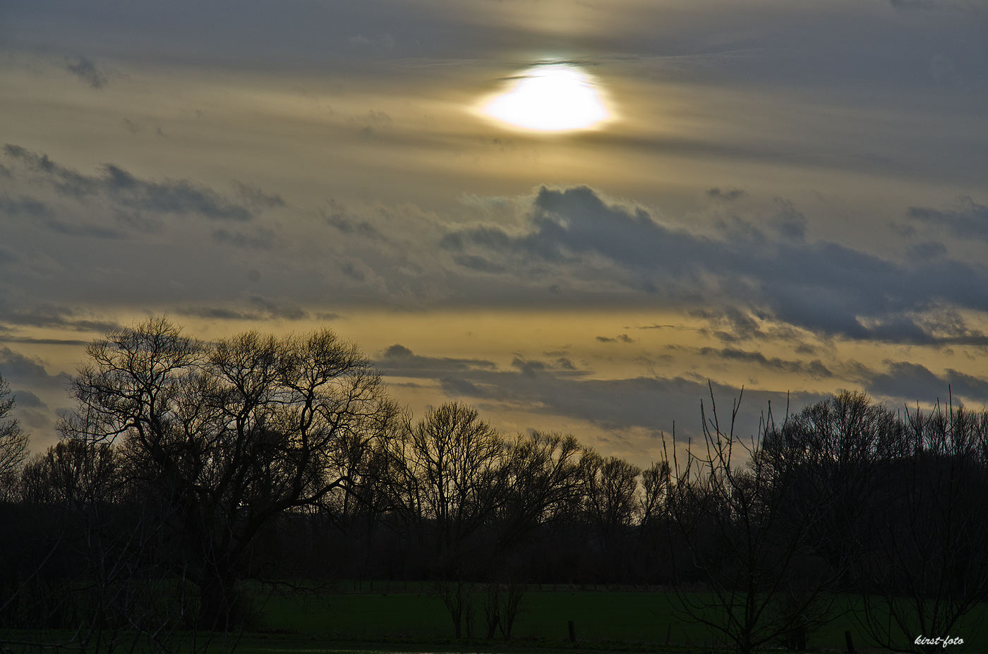 Jedenfalls-ist-am-Himmel-immer-was-los