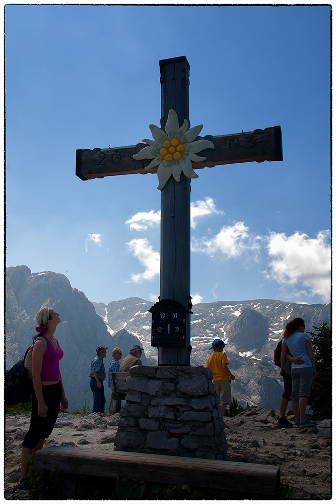 Jeder nur ein Kreuz