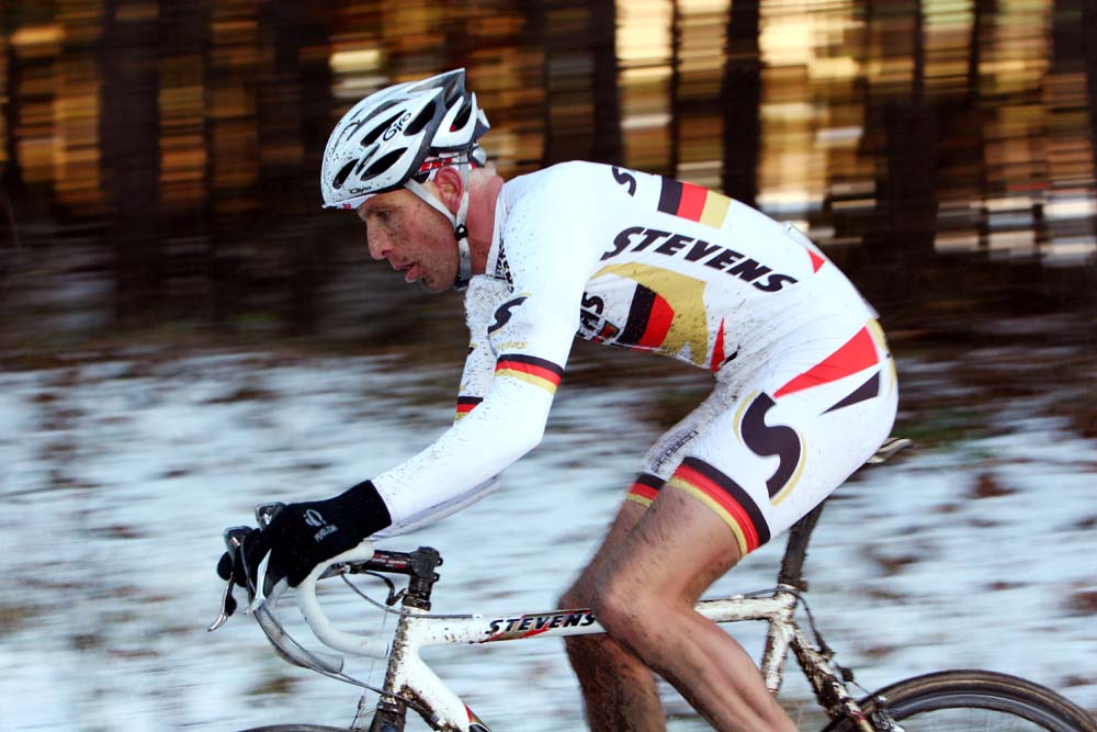 Jens Schwedler beim Crossrennen in Strullendorf 26.11.2005