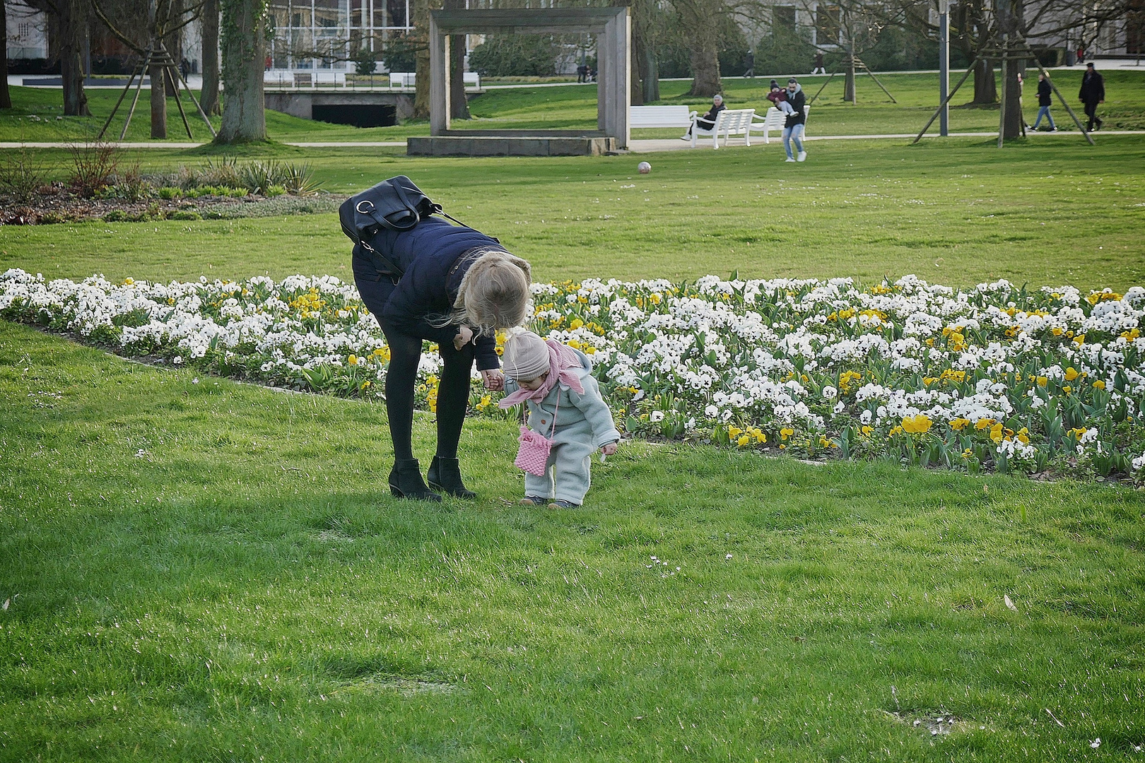 jenseits der ruins ist es Frühling