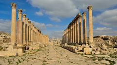 Jerash_Kolonnaden