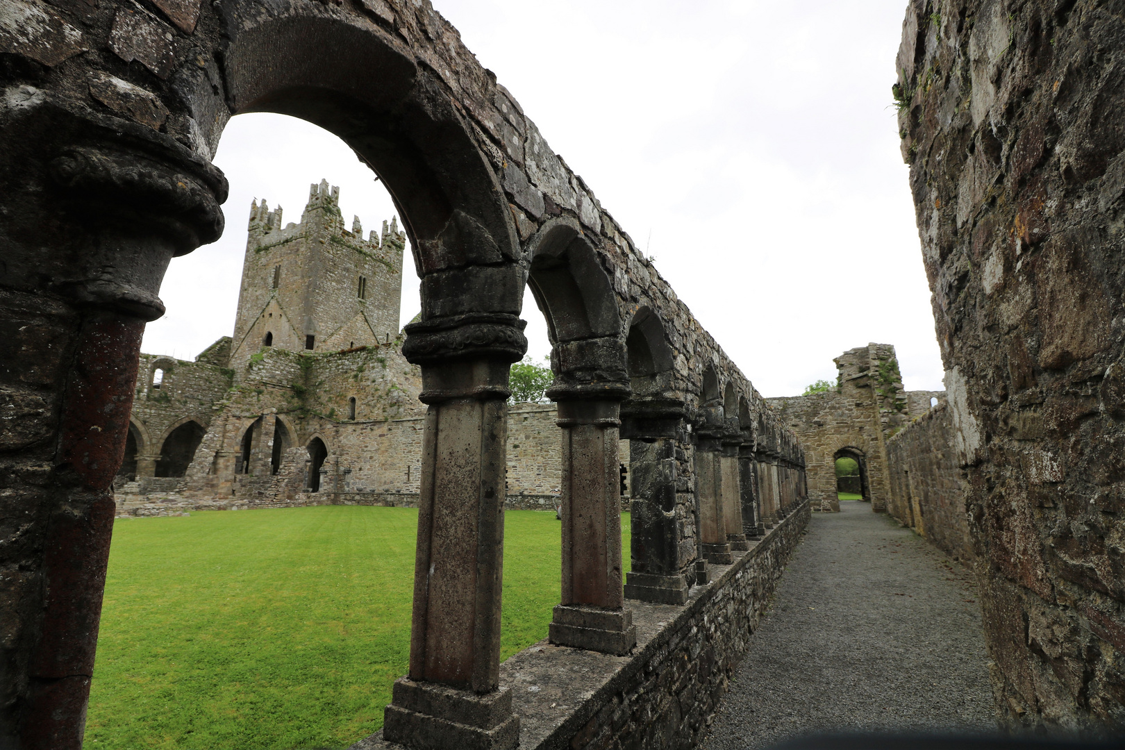 Jerpoint Abbey                                          IMG_3140