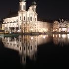 Jesuiten Kirche in der Nacht