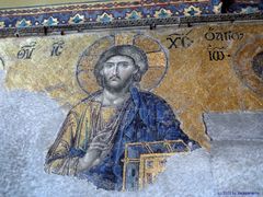 Jesus Christus als Pantokrator an einer Wand der Südempore in der Hagia Sophia