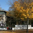 Jesus Christus im goldenen Herbstlicht